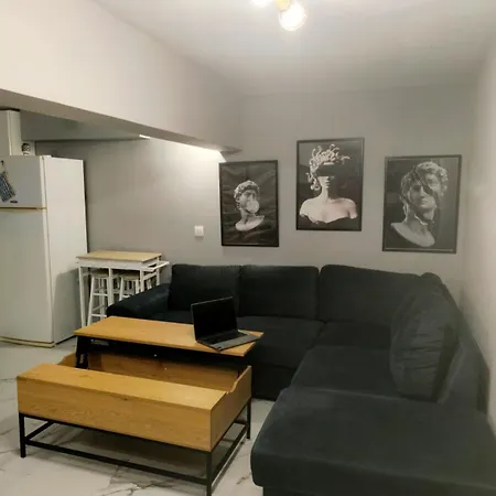 Antheon - 1km From The Sea *