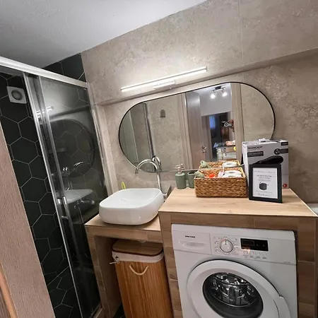 Antheon - 1km From The Sea Apartament *